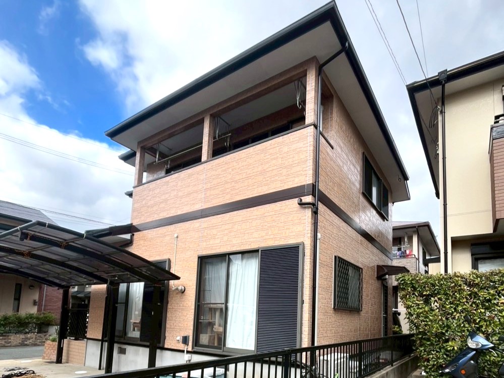 早良区　I邸　屋根壁完工 (2)